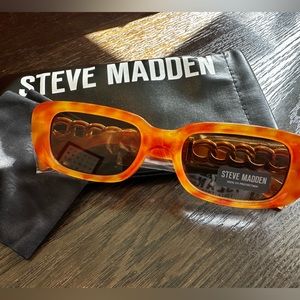 Brand New Steve Madden 100% UV protection sunglasses
